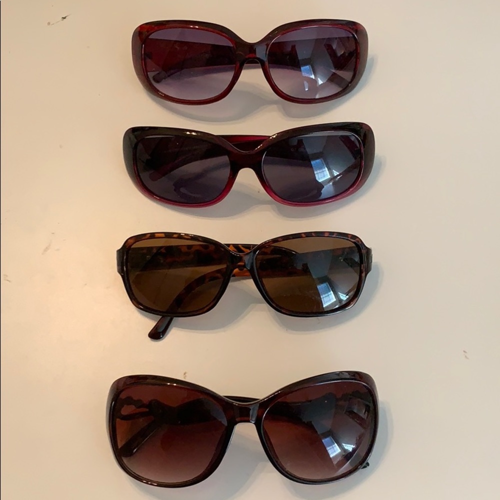 Pack of Sunglasses